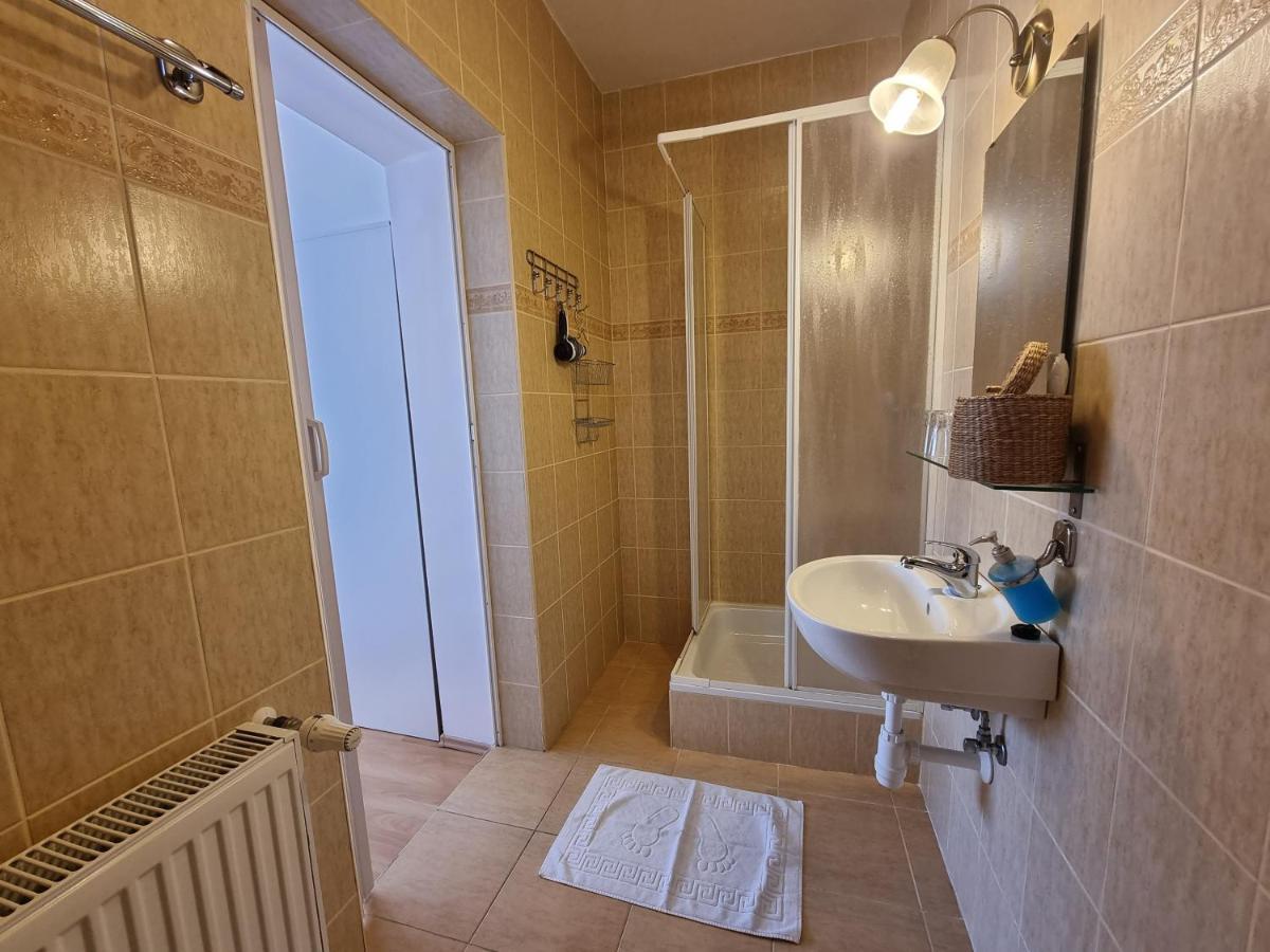 Abigel Vendeghaz Hotel Miskolc Luaran gambar