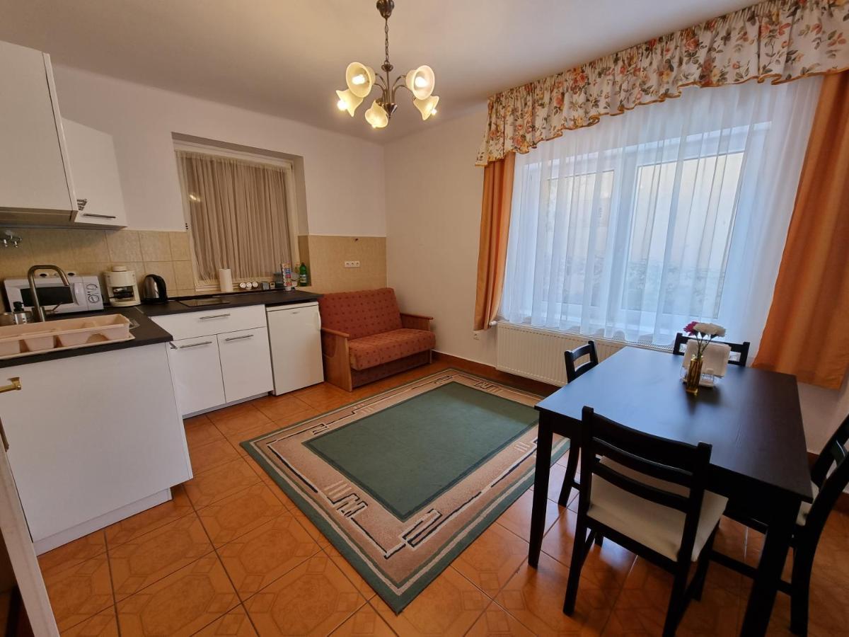 Abigel Vendeghaz Hotel Miskolc Luaran gambar